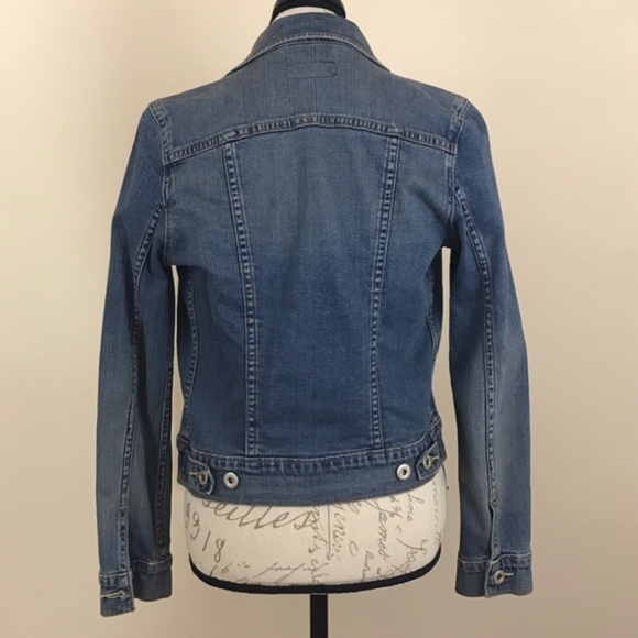 Vintage Levi's jean jacket, size S - Picture 2 of 4